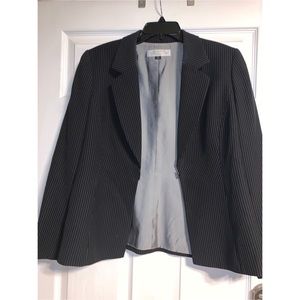 3 piece women’s Tahari suit